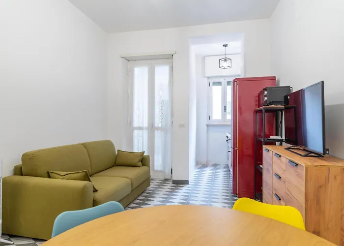 La Siesta, X Famiglie E Piccoli Gruppi * Turín
